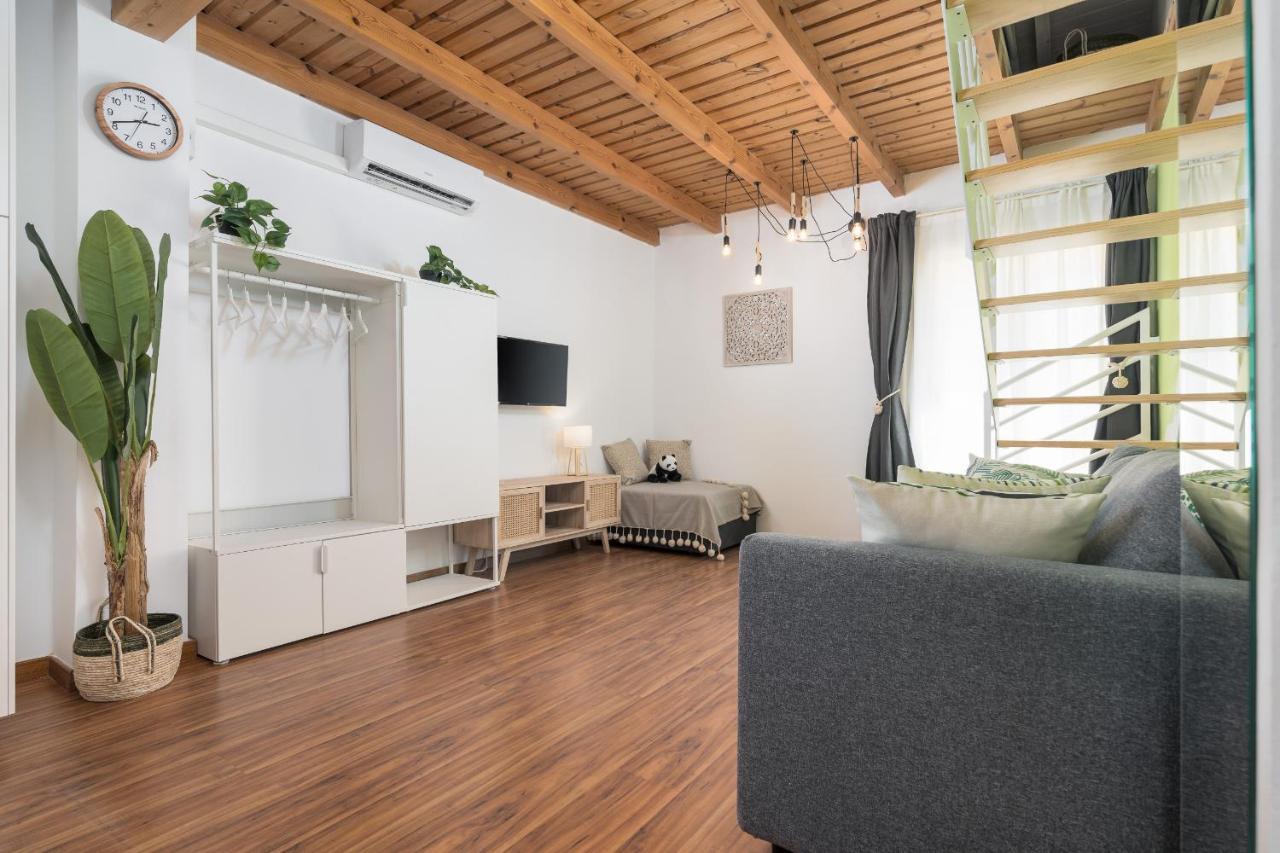 Suite Homes Alice Valentin Málaga Exteriör bild