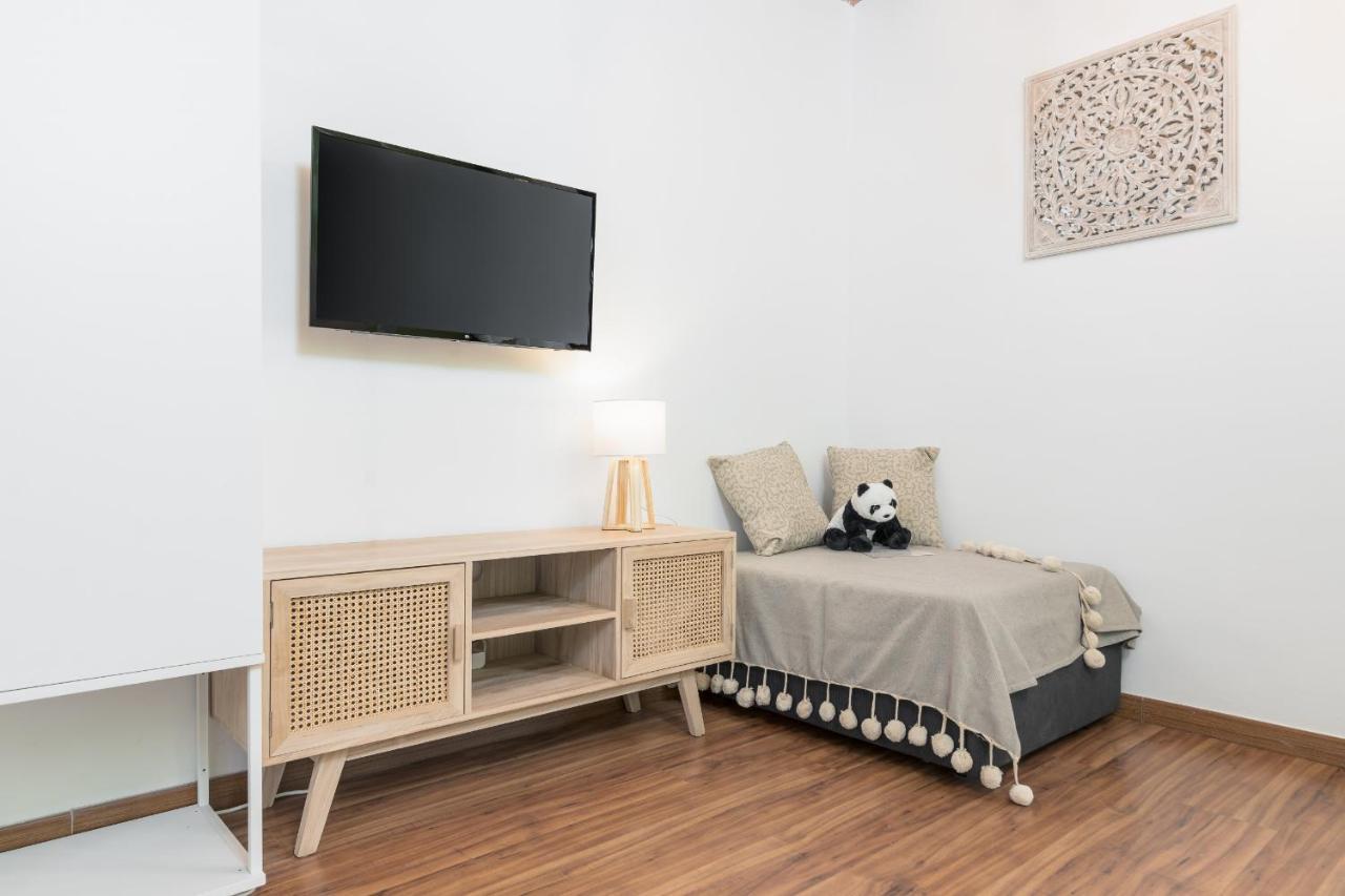 Suite Homes Alice Valentin Málaga Exteriör bild