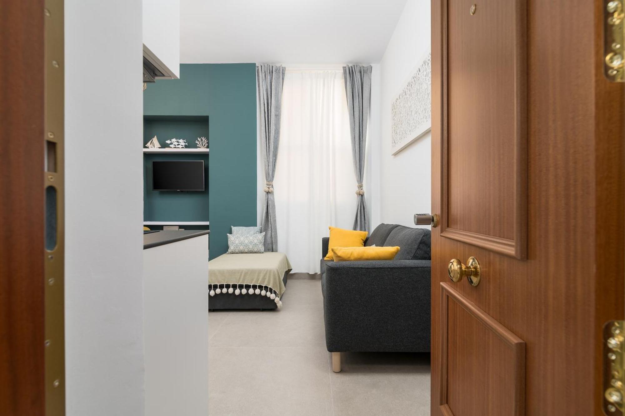 Suite Homes Alice Valentin Málaga Exteriör bild