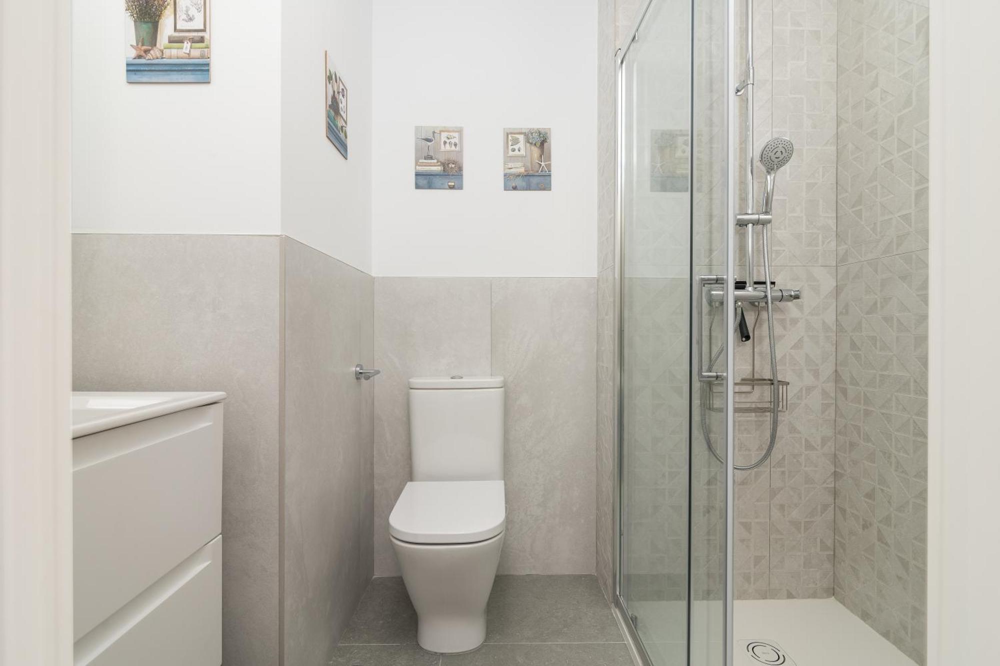 Suite Homes Alice Valentin Málaga Exteriör bild