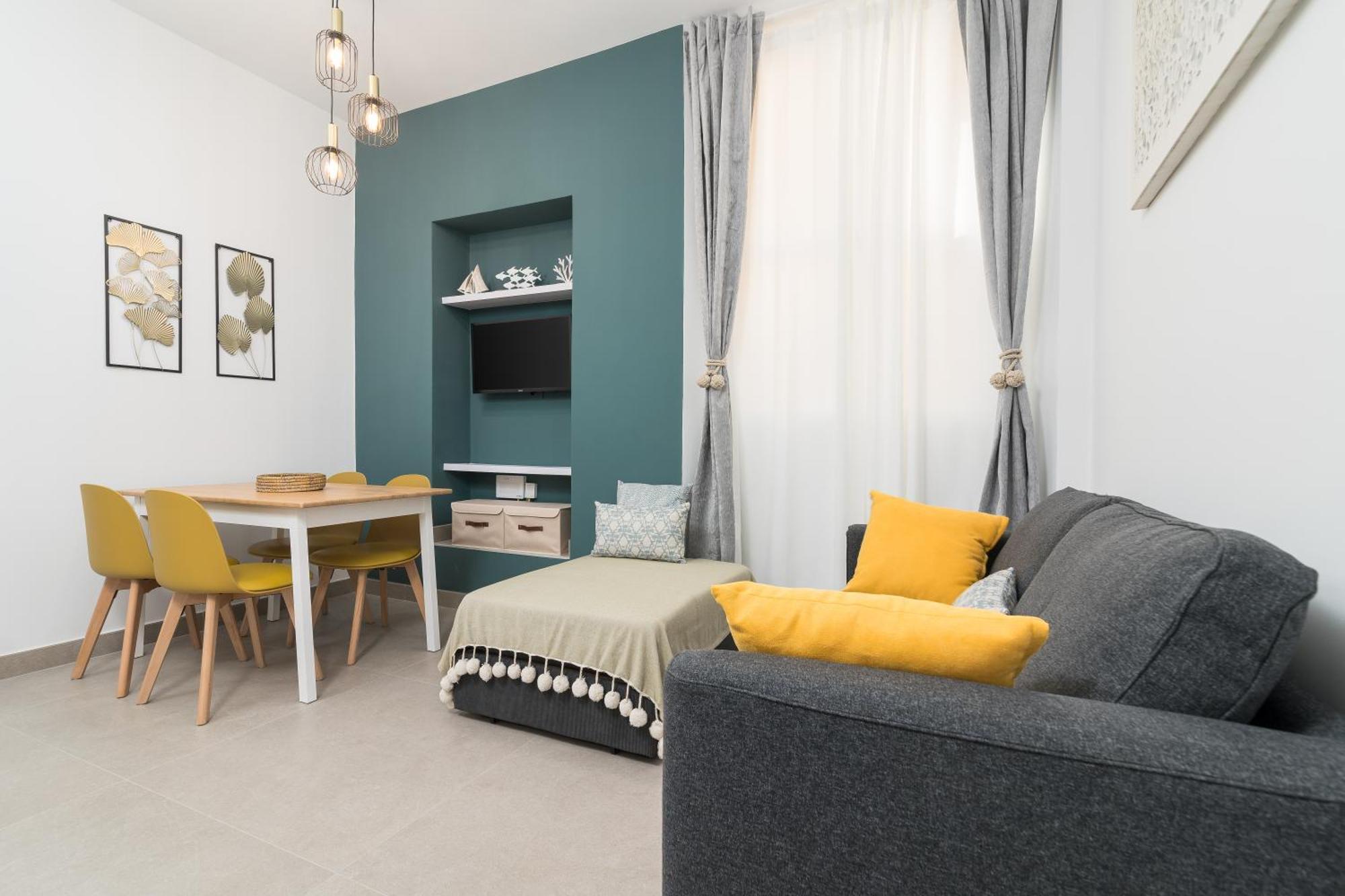 Suite Homes Alice Valentin Málaga Exteriör bild
